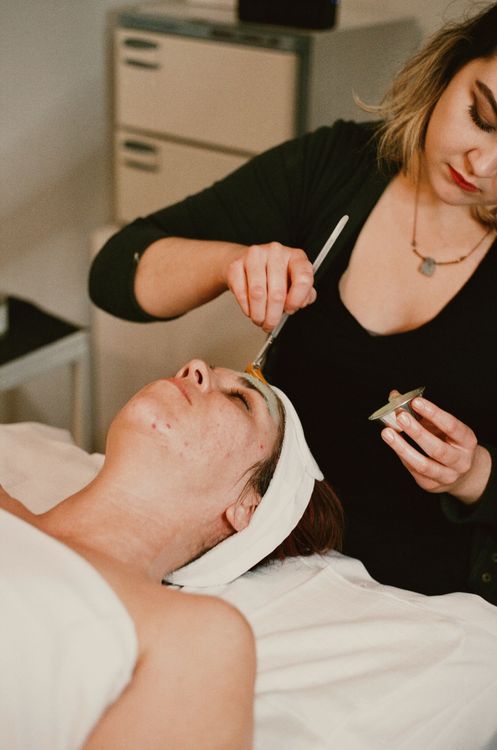 Honey Sugaring and Facials business image
