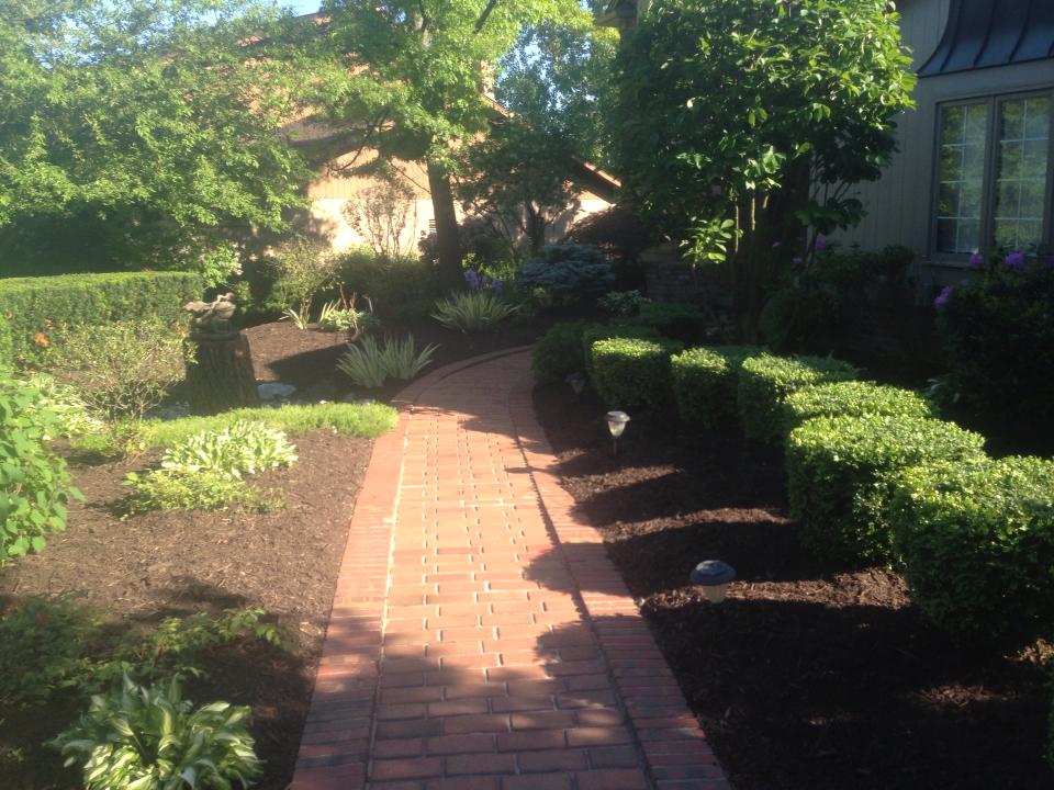 Elowsky Lawn Services of Michigan business image in Waterford Twp, Michigan