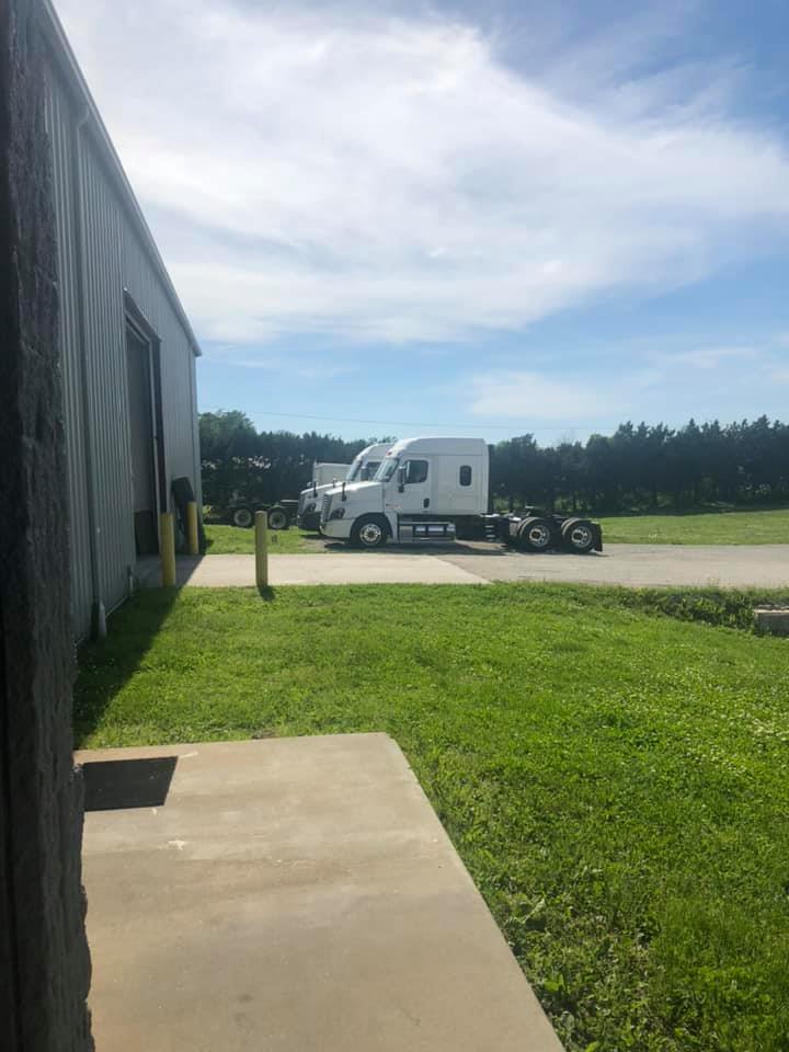 Dunning Express Inc business image in Elwood, KS